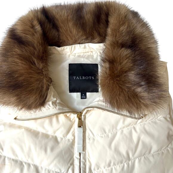 Talbots Women’s Down Vest Faux Fur Collar Ivory Quilted Size M Retail $165 - Picture 1 of 8